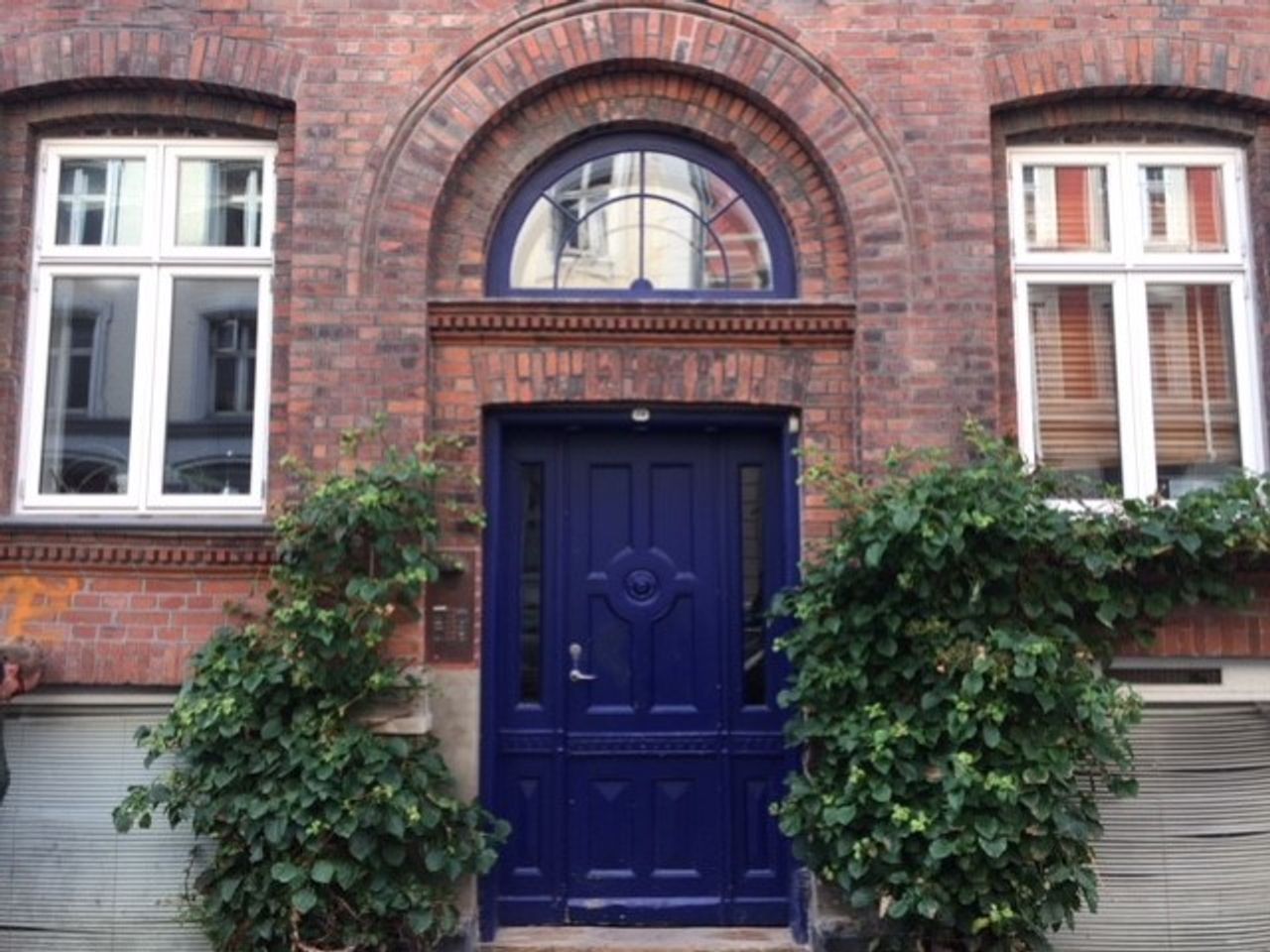 image 03